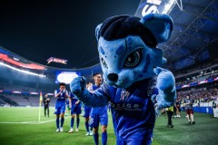 中超焦点战：申花蓉城激战王鹏阿德里安破门，冠军争夺战白热化